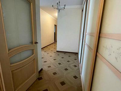 квартира за адресою Срібнокільська вул., 1