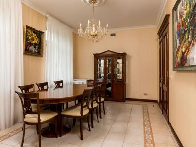 будинок за адресою Лісова вул., 11