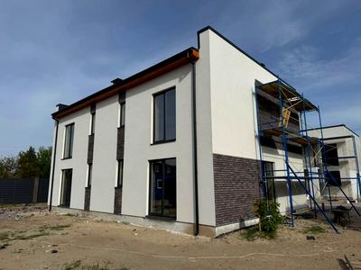 будинок за адресою Центральна вул.