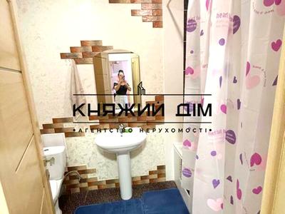 квартира за адресою Вишнева вул., 27