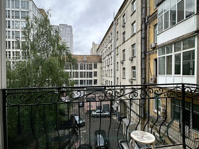квартира за адресою Київ, Басейна вул., 12