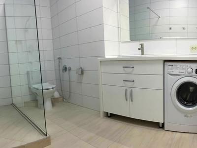 квартира за адресою Дмитра Яворницького просп. (Карла Маркса), 72