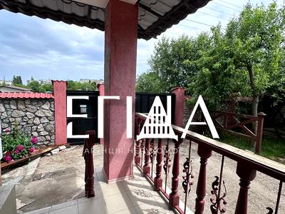 будинок за адресою Каштанова вул., 8