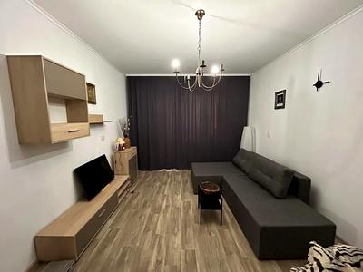 квартира за адресою Срібнокільська вул., 8