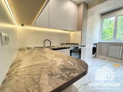 квартира за адресою Руданського, 5