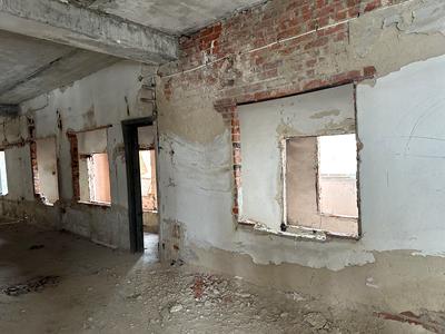 комерційна за адресою Левка Лук'яненка просп. (Рокоссовського), 25