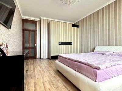 квартира за адресою Отакара Яроша пров., 16