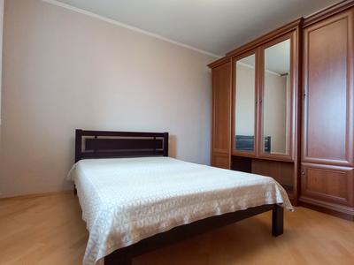 квартира за адресою Автозаводська вул., 63