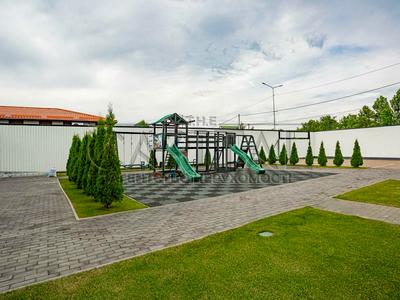 будинок за адресою Центральна вул.