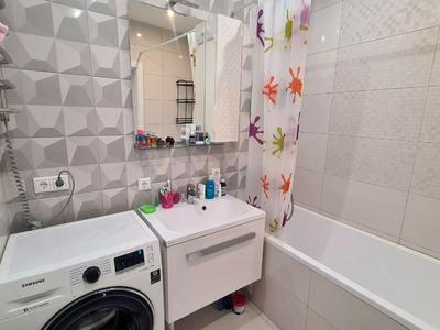 квартира за адресою Патріарха Мстислава Скрипника вул., 48-А