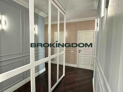 квартира за адресою Регенераторна вул., 4