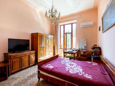 квартира за адресою Сергія Єфремова вул., 51а