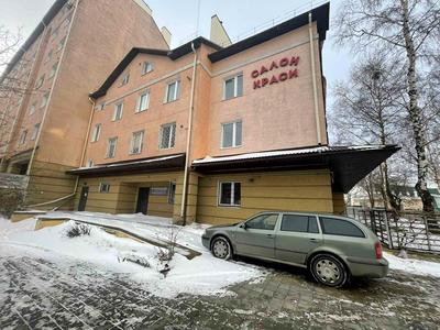 коммерческая по адресу Леся Курбаса ул., 7