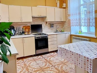 квартира за адресою Утьосова вул., 6