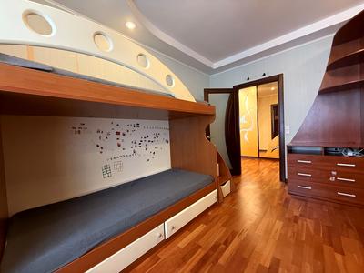 квартира за адресою Драгоманова вул., 8