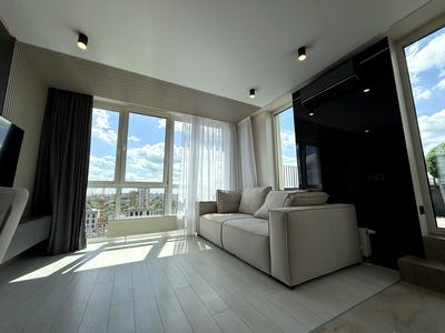 квартира за адресою Салютна вул., 2к18