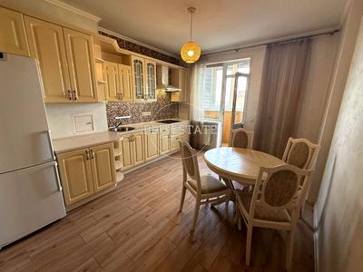 квартира за адресою Дніпровська набережна вул., 23