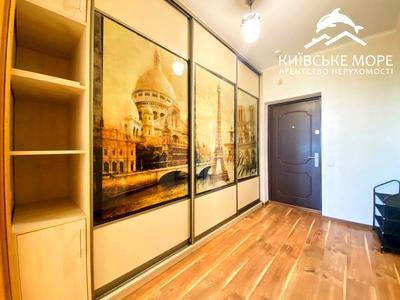 квартира за адресою Воскресенська вул., 12-В