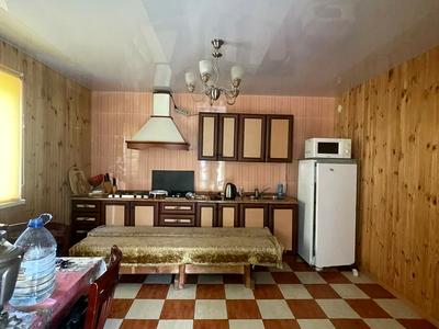 дом по адресу с. Яхновка, Будівельників, 125