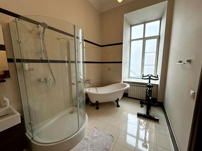квартира за адресою Театральна вул., 23