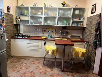 квартира за адресою Автозаводська вул., 7б