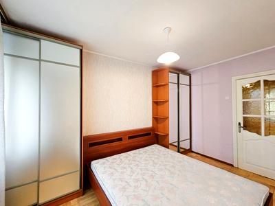 квартира за адресою Дніпровська набережна вул., 13