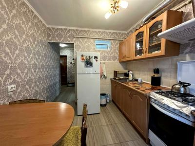 квартира за адресою Євгена Танцюри вул., 49