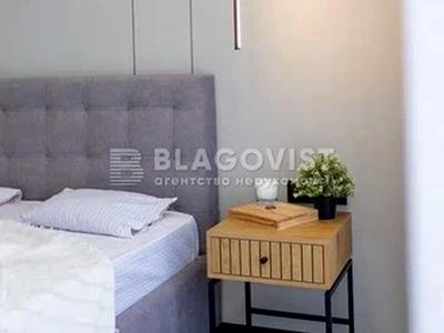 квартира за адресою Причальна вул., 14