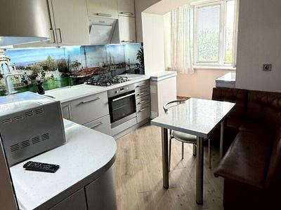 квартира за адресою Євгена Патона вул., 6