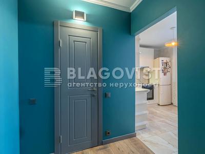 квартира за адресою Науки просп., 60-А