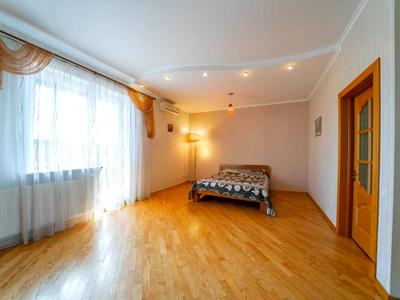 квартира за адресою Олександра Кониського вул., 28А-30А
