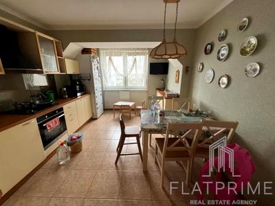 квартира за адресою Дмитра Чижевського вул. (Петра Чаадаєва), 2-Б