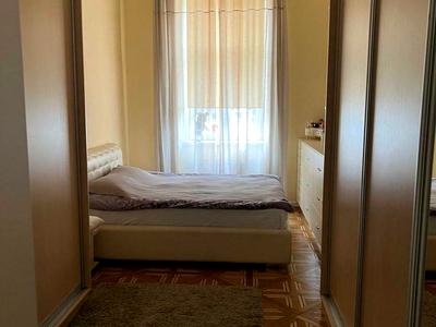 квартира за адресою Дорошенка П., 44