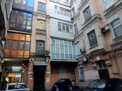 квартира за адресою Шота Руставелі вул., 34