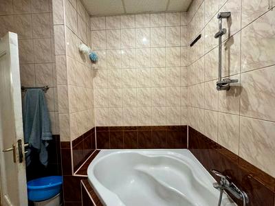 квартира за адресою Академіка Володимира Гнатюка вул. (), 3