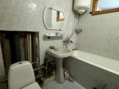квартира за адресою Івана та Юрія Лип вул. (Гайдара), 74