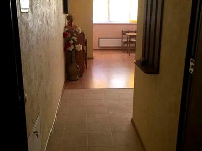 квартира за адресою Літературна вул., 12
