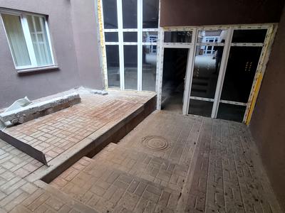 коммерческая по адресу Глубочицкая ул., 13