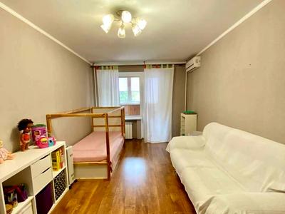 квартира за адресою Тарасівська вул., 20
