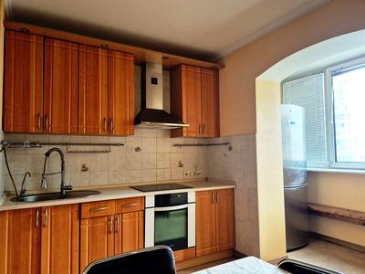 квартира за адресою Ревуцького вул., 44-Б