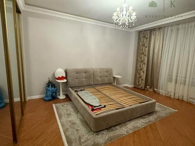 квартира за адресою Літературна вул., 1а