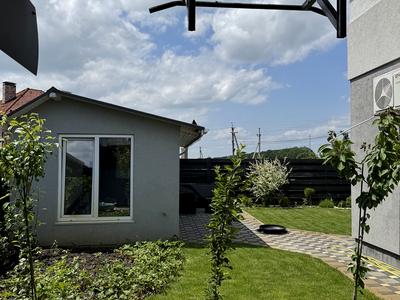 будинок за адресою Юності вул., 8