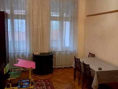 квартира за адресою Українська вул., 14