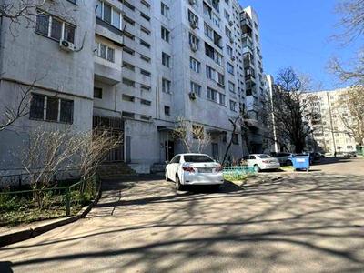 квартира по адресу Небесной Сотни просп. (Маршала Жукова), 73