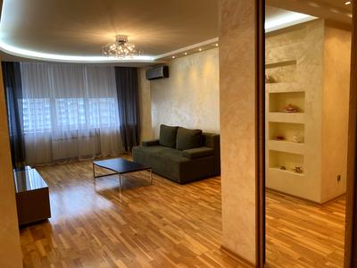 квартира за адресою Анни Ахматової вул., 35-А