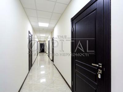 комерційна за адресою Спаська вул., 5