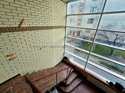 комерційна за адресою Ужгород, Легоцького, 5
