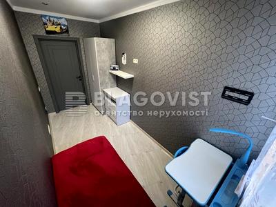 квартира за адресою Левітана вул., 3