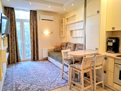 квартира за адресою Регенераторна вул., 4