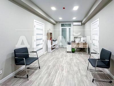 комерційна за адресою Вячеслава Зайцева вул., 6